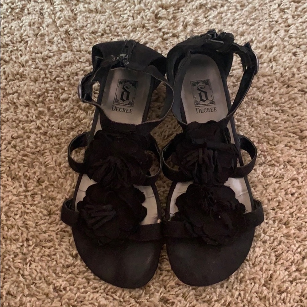 Black Decree Flower Heels